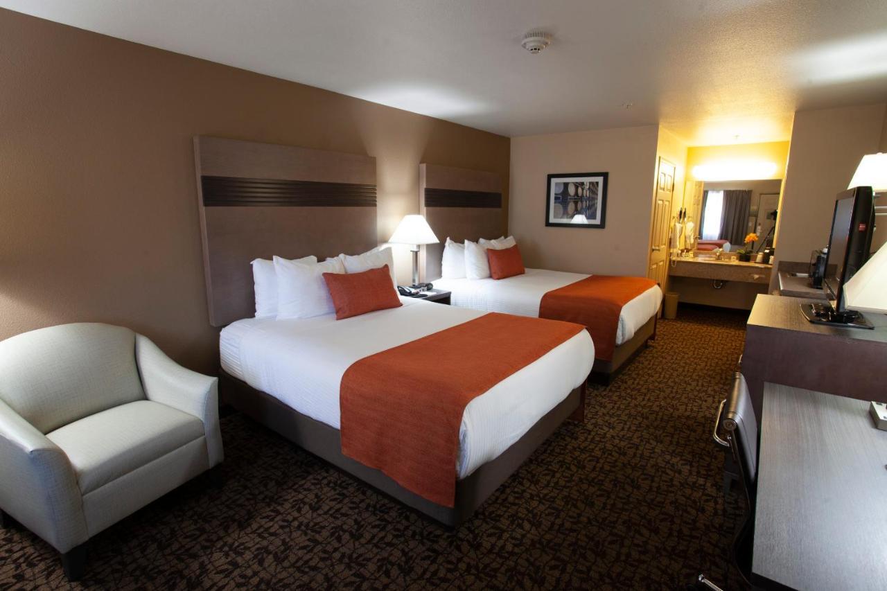 Hawthorn Suites By Wyndham Napa Valley Exterior photo