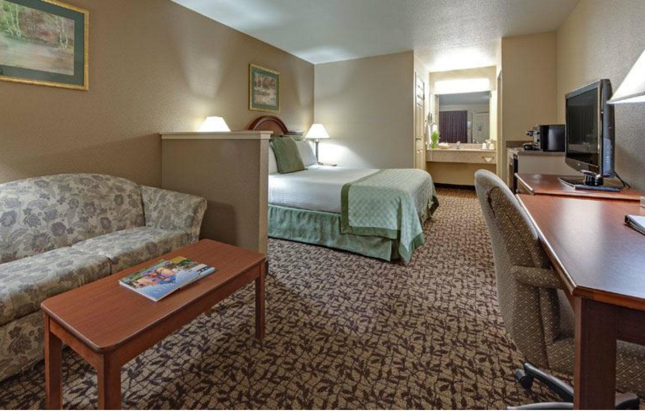 Hawthorn Suites By Wyndham Napa Valley Exterior photo